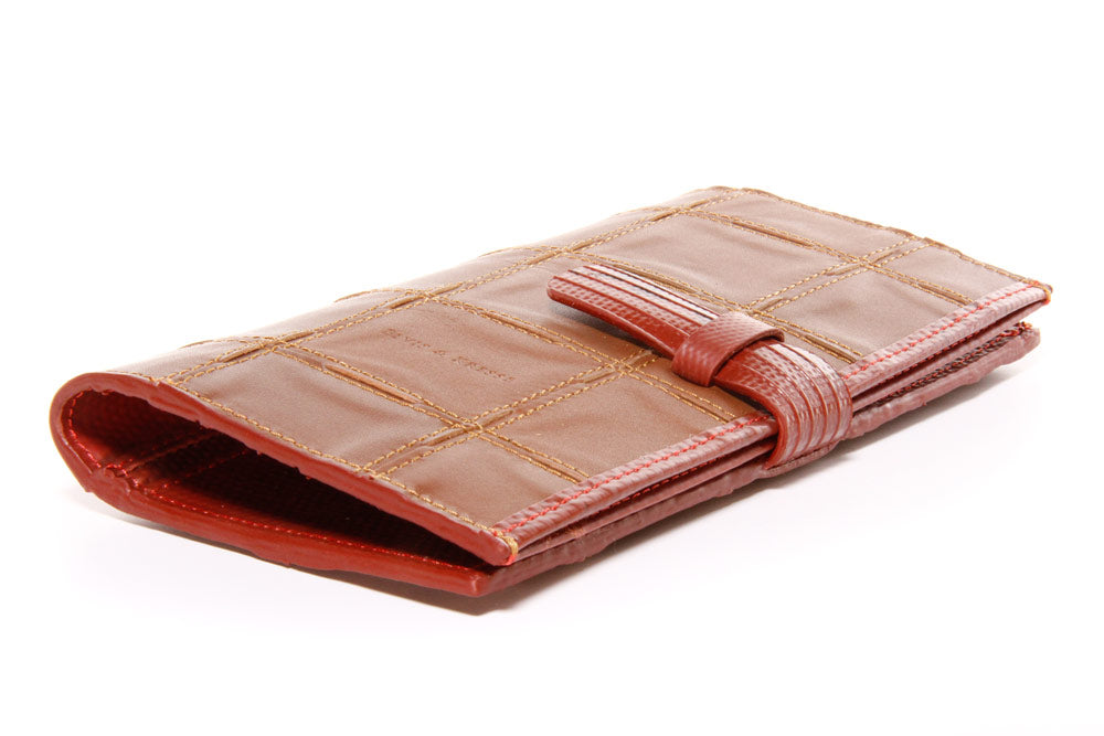 TRAVEL WALLET FIRE & HIDE | COGNAC