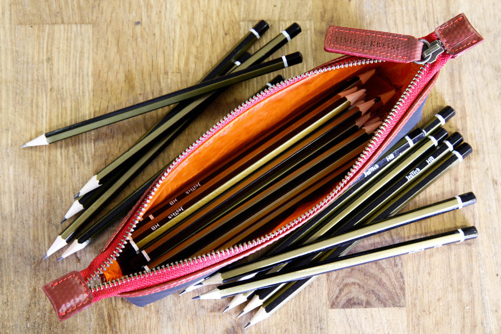 PENCIL CASE | BLACK RED